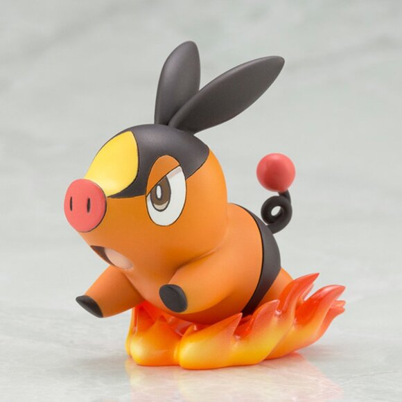 NWT Pokemon: Black & White - Hilda and Tepig 1/8 Figure - Picture 9 of 15